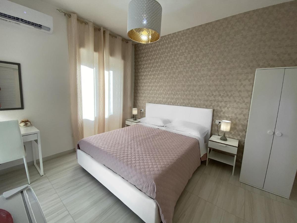 פומפיי B&B Enjoy Happyness מראה חיצוני תמונה